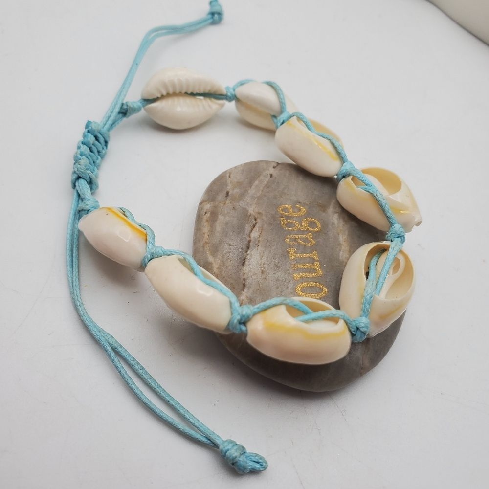 Cowrie shell authentic twine bracelet beach babe boho vibe bohemian‎ jewelry
